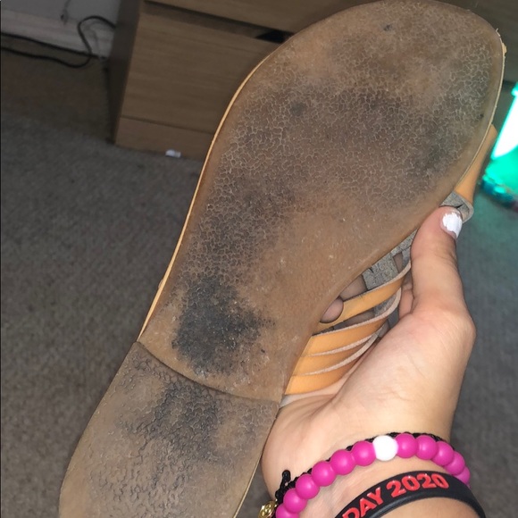 Sandals - Picture 3 of 3